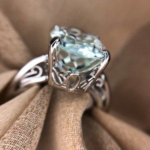 14kt White Gold 6.3ct Aquamarine Filigree Ring
